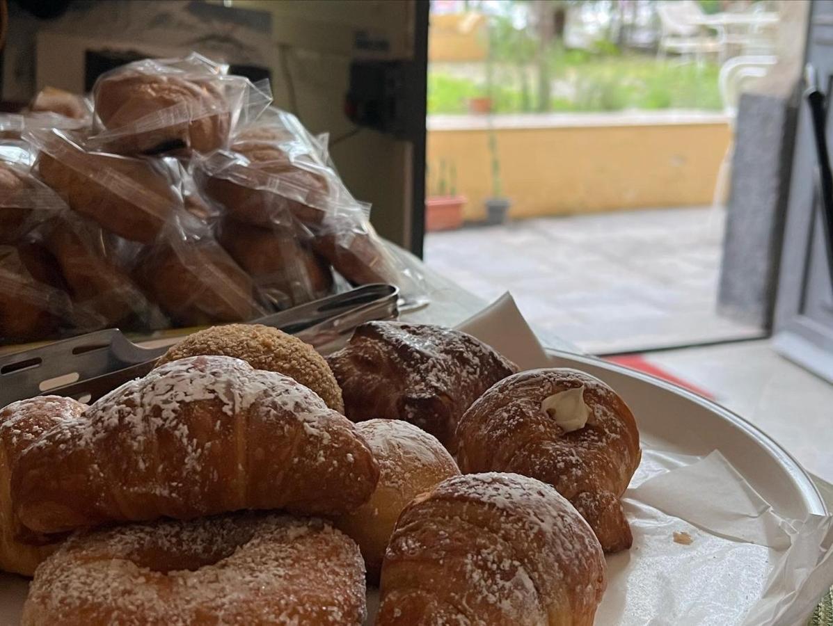 Il Giardino Falcone Acomodação com café da manhã Catânia Exterior foto